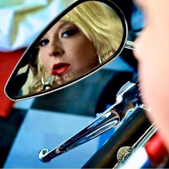 Meet your Posh Ambassador โค๏ธ๐๐๐๐ - Picture 10 of 16